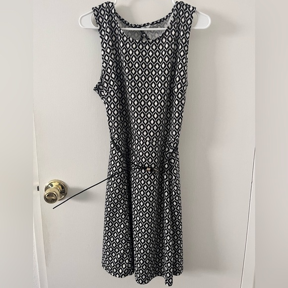H&M Black & White A-Line Midi Dress Open Back w/ Removable Belt Large - Picture 1 of 9